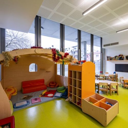 Photo cr�che Cr�che � bord de l'�